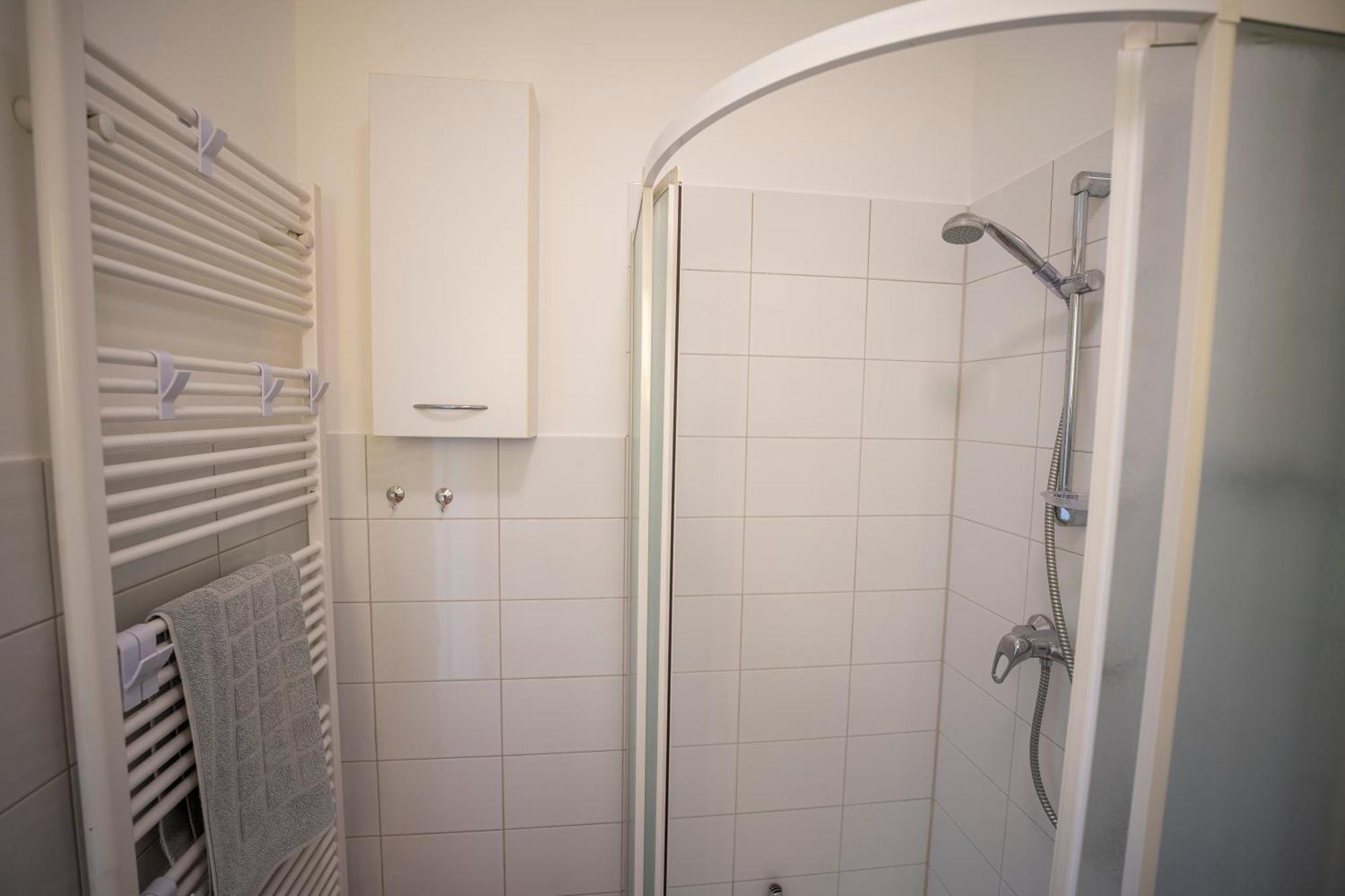 Haus Unterm Mammutbaum - Elberadweg Apartment มัคเดอบวร์ก ภายนอก รูปภาพ