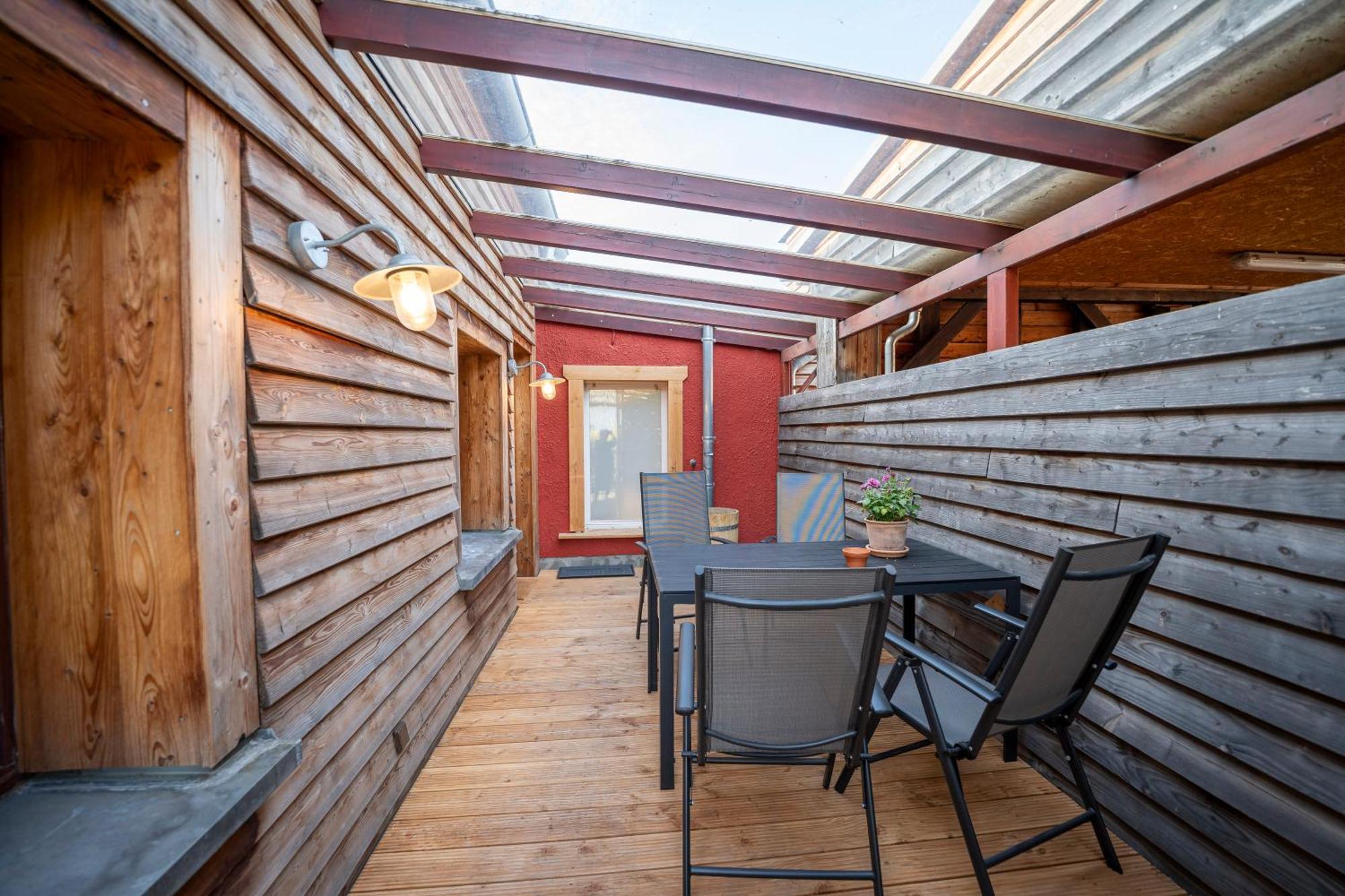 Haus Unterm Mammutbaum - Elberadweg Apartment มัคเดอบวร์ก ภายนอก รูปภาพ
