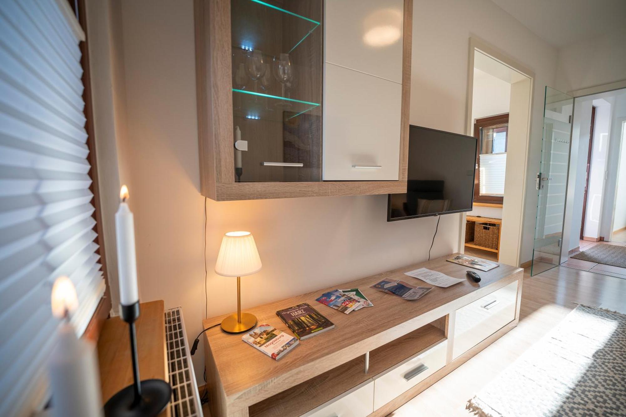 Haus Unterm Mammutbaum - Elberadweg Apartment มัคเดอบวร์ก ภายนอก รูปภาพ