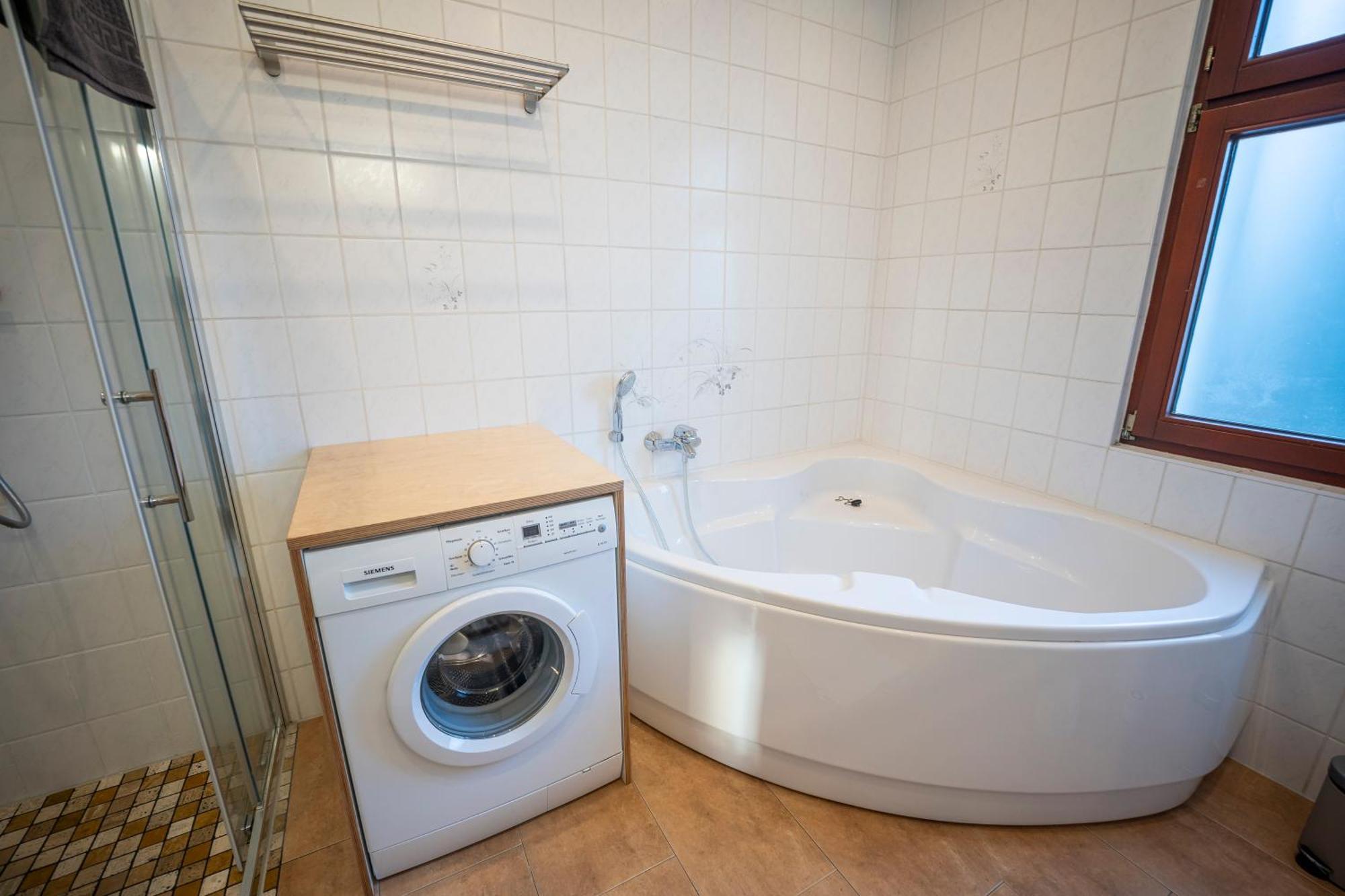 Haus Unterm Mammutbaum - Elberadweg Apartment มัคเดอบวร์ก ภายนอก รูปภาพ